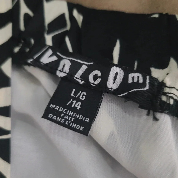 Volcom Pullover Dress - Picture 3 of 6